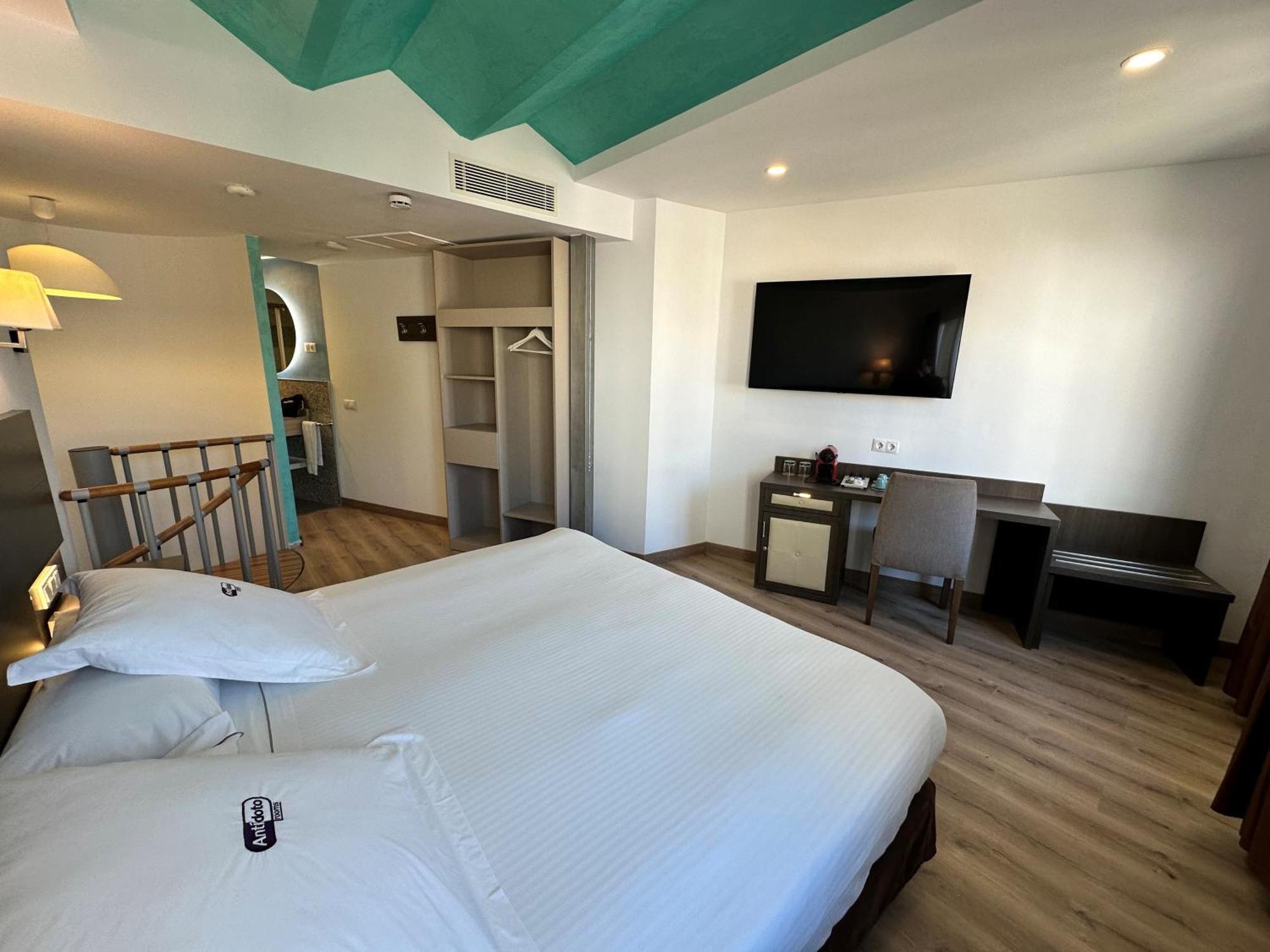 Antidoto Rooms Zocodover Check-In On Line Toledo Eksteriør bilde